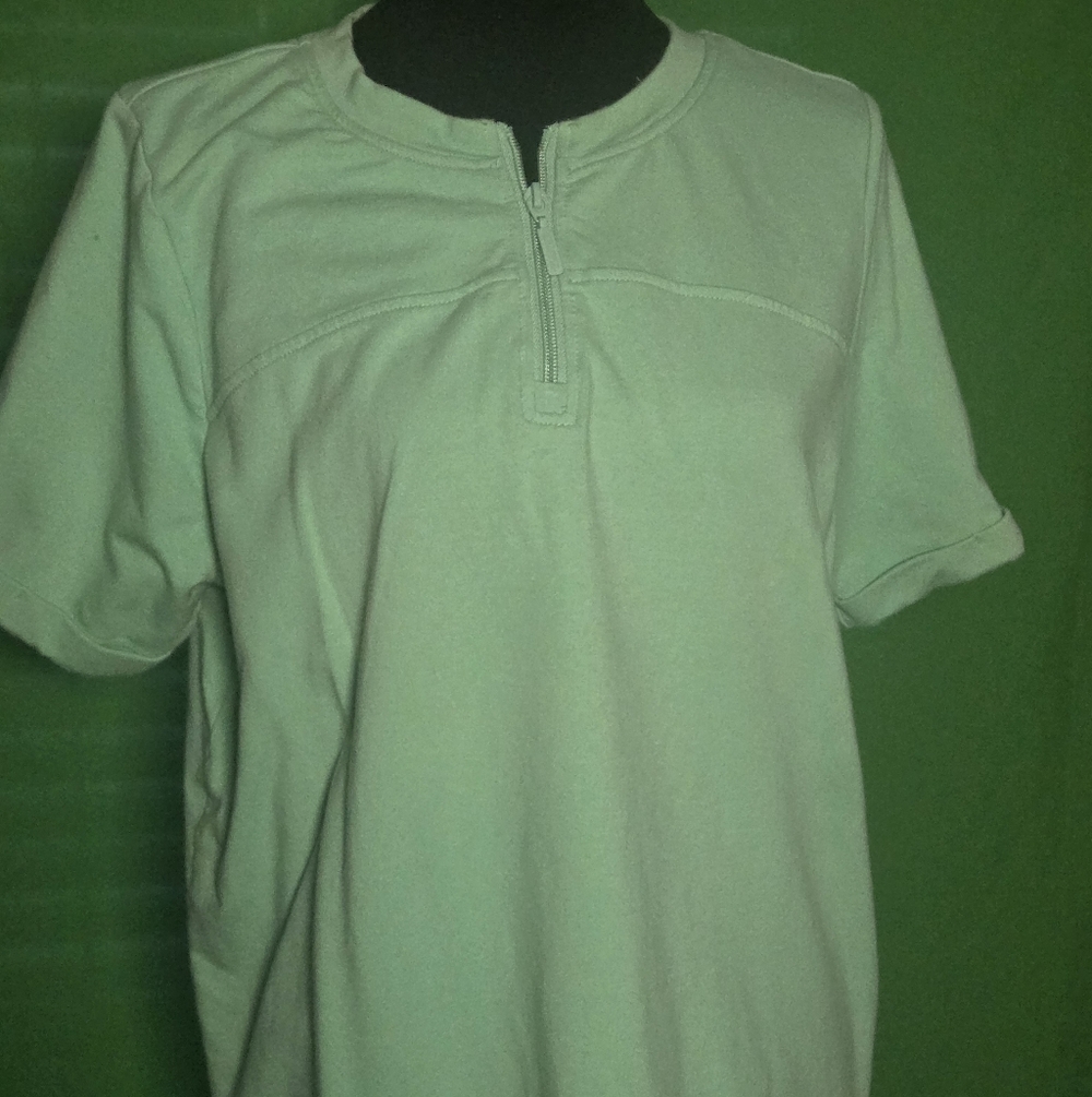 Womens Light Green Short-Sleeve Henley Zip Shirt